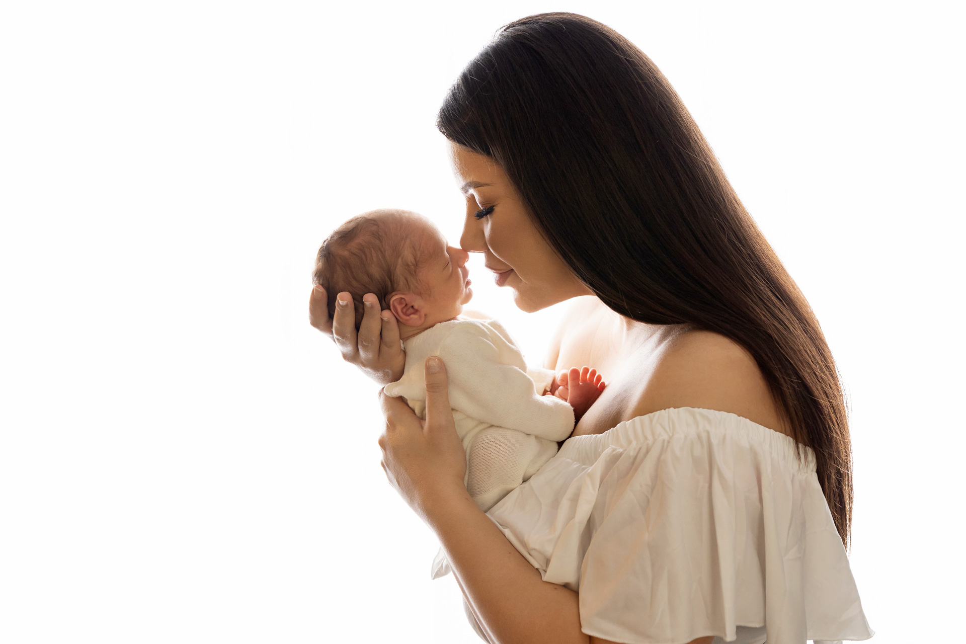 family mother and baby newborn photoshoot watford